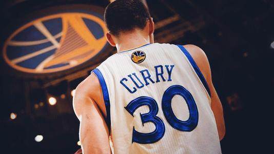 开云体育下载-库里突发身体不适缺席今日比赛 勇士已然伤不起！